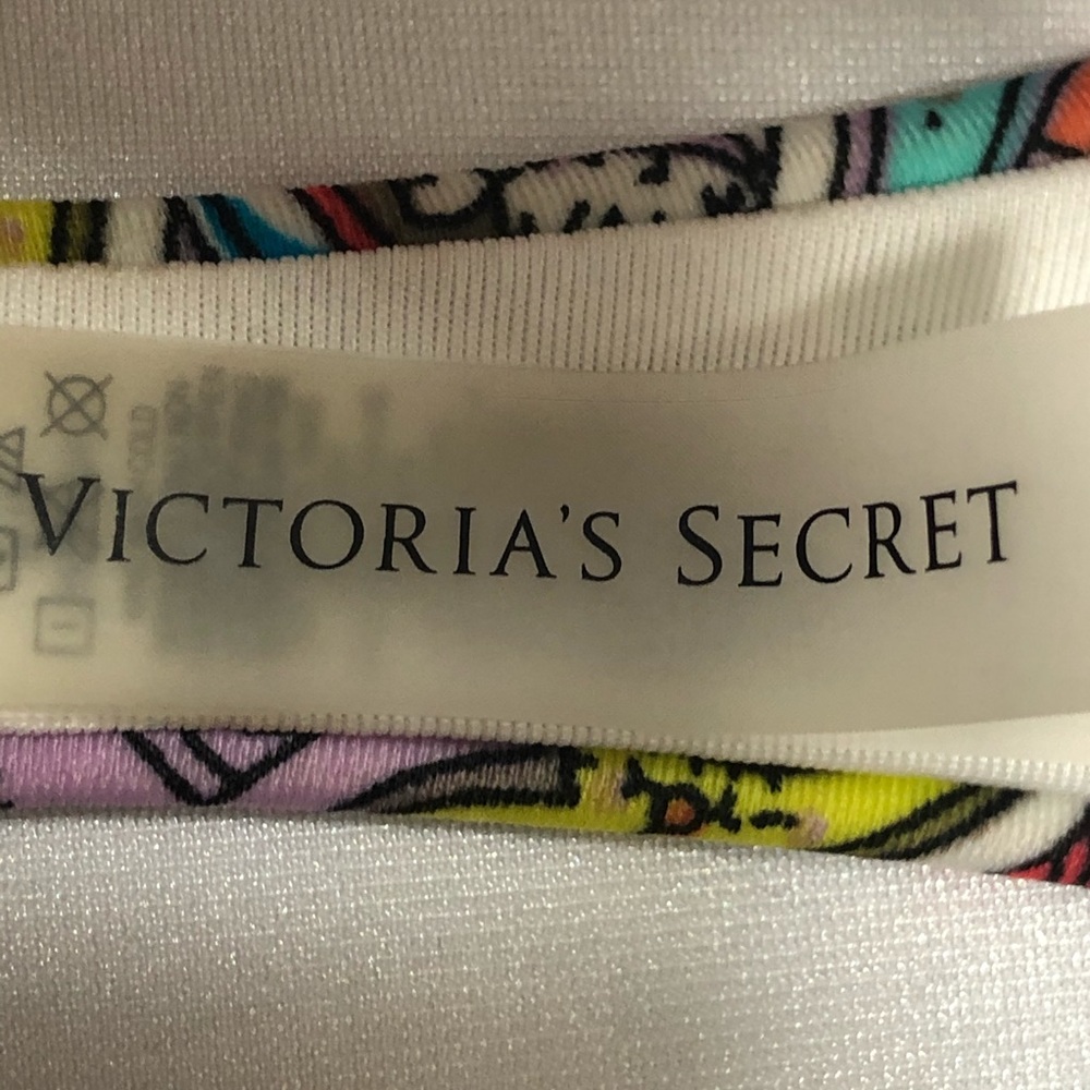 VICTORIAS SECRET molded cups bohemian paisley top - Picture 11 of 12